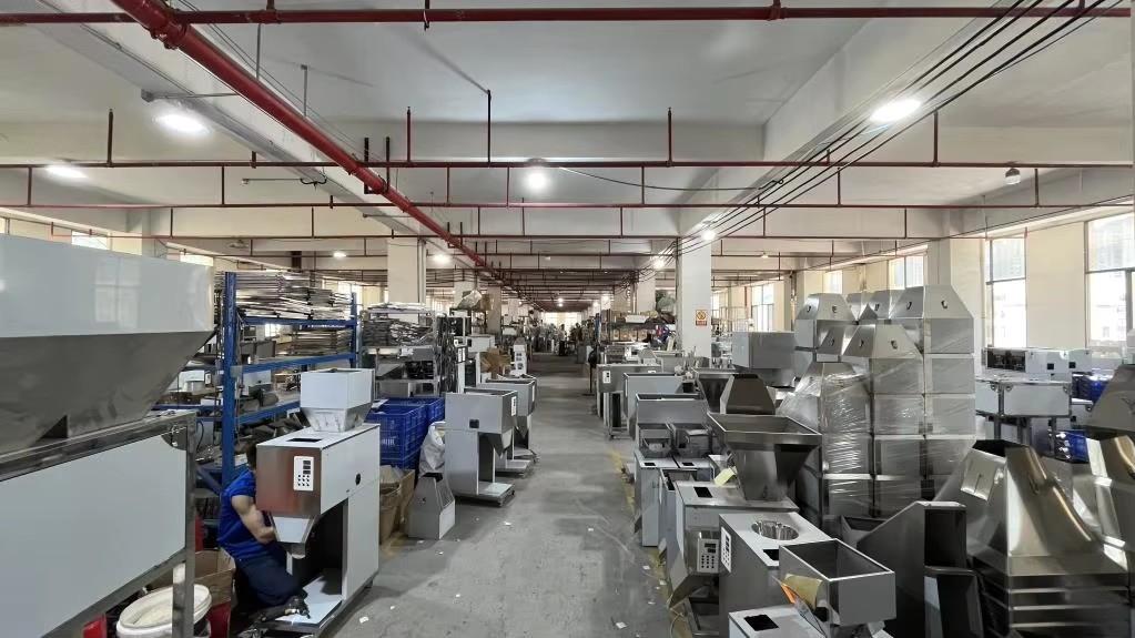 Clean multi-lane assembly line